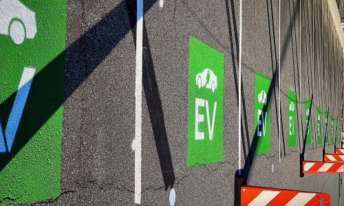 Electric vehicles charge
